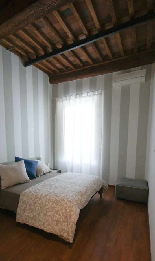 Tabacchi Luxury Apartment In Lucca Historical Center Near Toll Parking Екстериор снимка